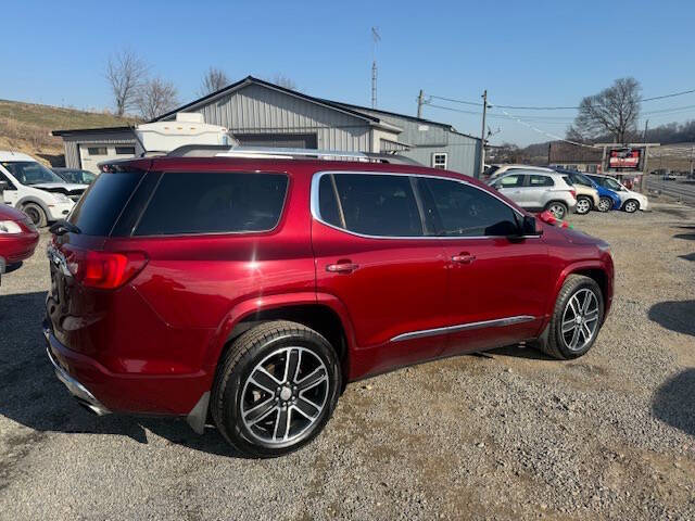 2017 GMC Acadia Denali