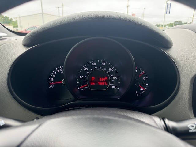 2016 Kia Soul +