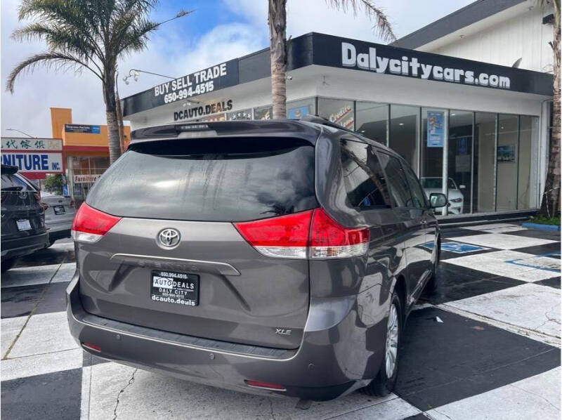 2014 Toyota Sienna