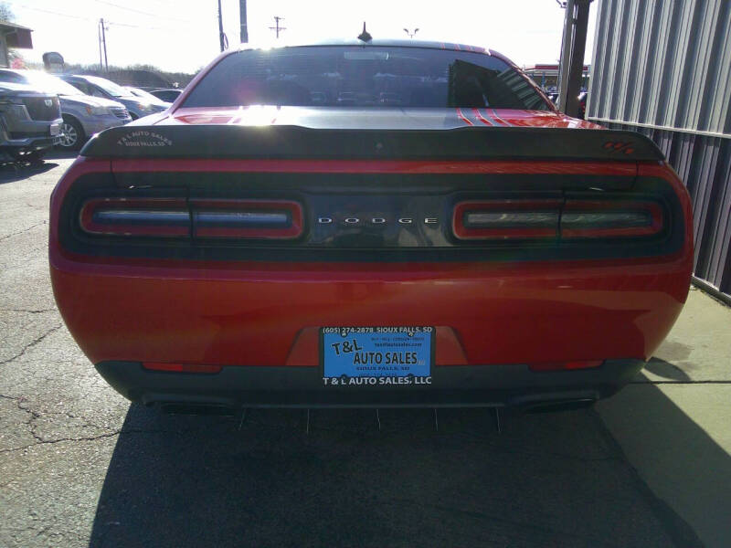 2016 Dodge Challenger R/T Plus Shaker