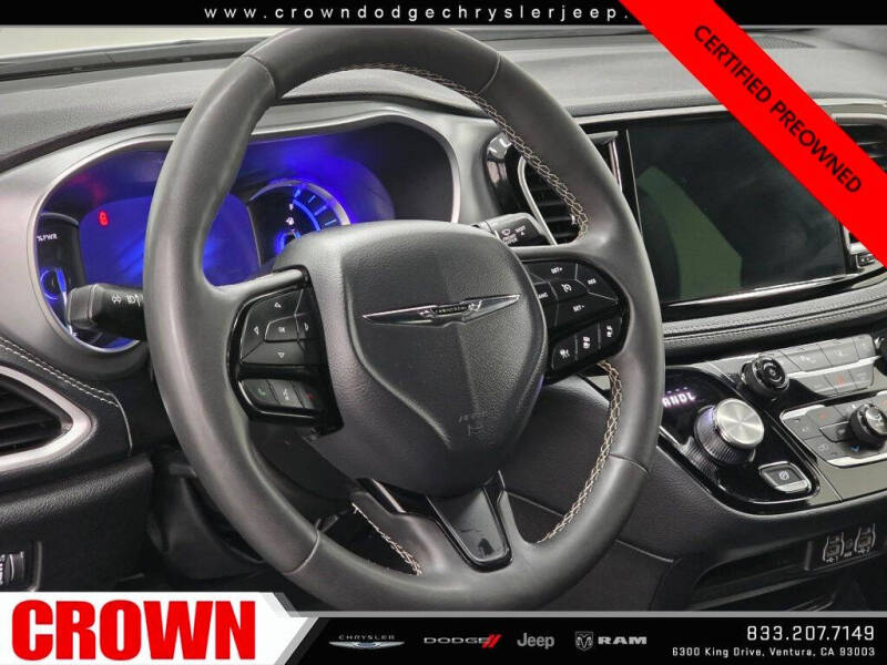 2024 Chrysler Pacifica Plug-In Hybrid Select