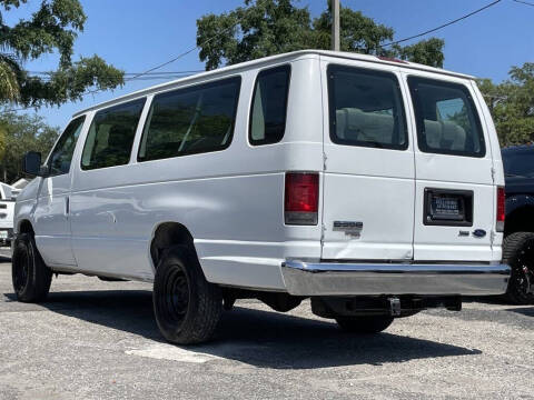 2009 Ford E-Series E-350 SD XLT