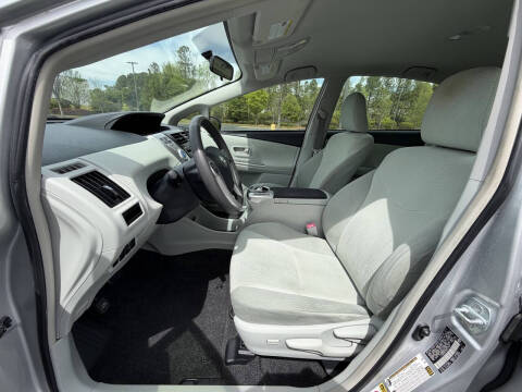 2013 Toyota Prius v Five