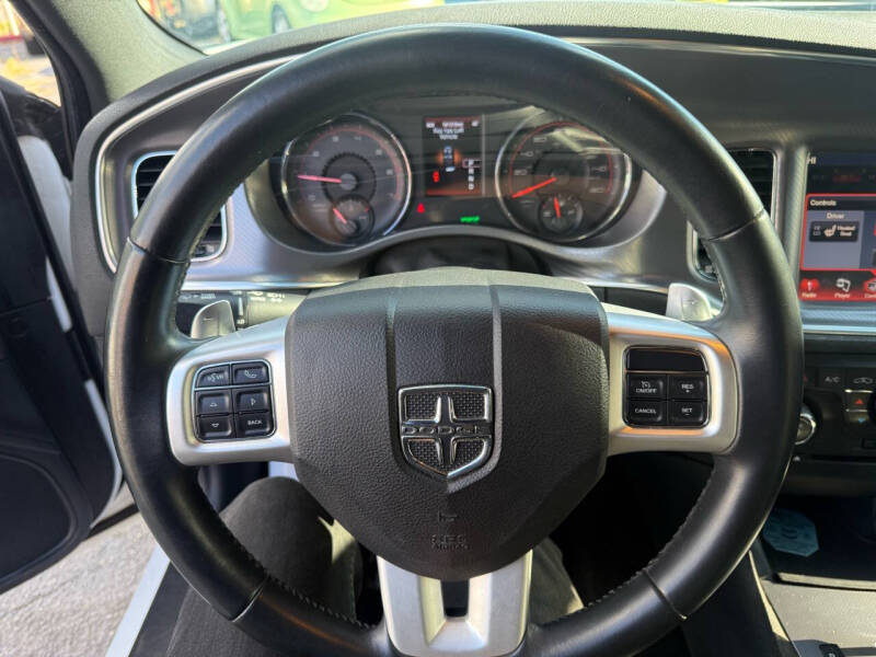 2014 Dodge Charger R/T Plus