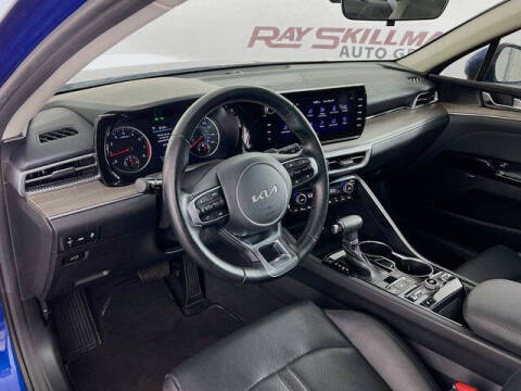 2024 Kia K5 EX
