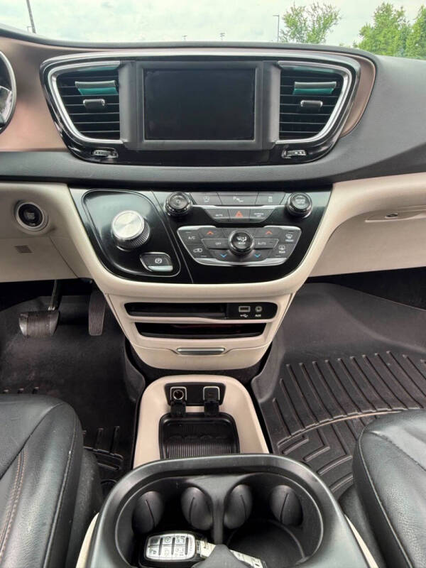 2018 Chrysler Pacifica Touring L