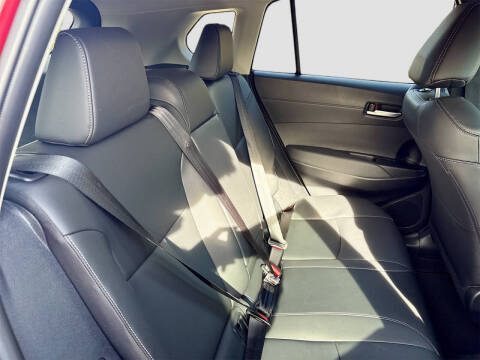 2024 Toyota Corolla Cross XLE