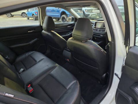 2021 Nissan Altima 2.5 SR