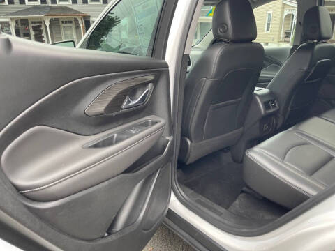 2022 GMC Terrain SLT