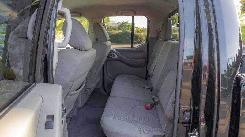 2020 Nissan Frontier SV