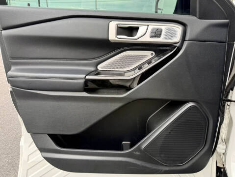 2022 Ford Explorer ST