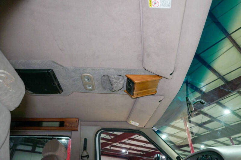 2002 Ford E-Series E-150