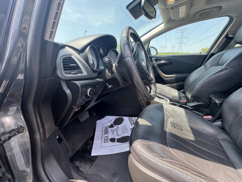 2012 Buick Verano Leather Group