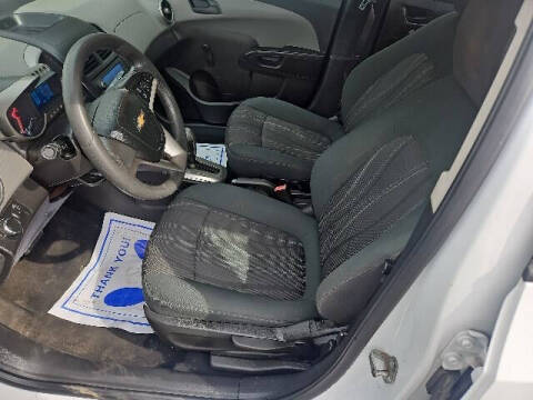 2015 Chevrolet Sonic LS Auto
