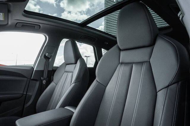 2025 Audi Q5 quattro Premium Plus TFSI