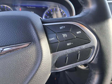 2017 Chrysler 300 Limited