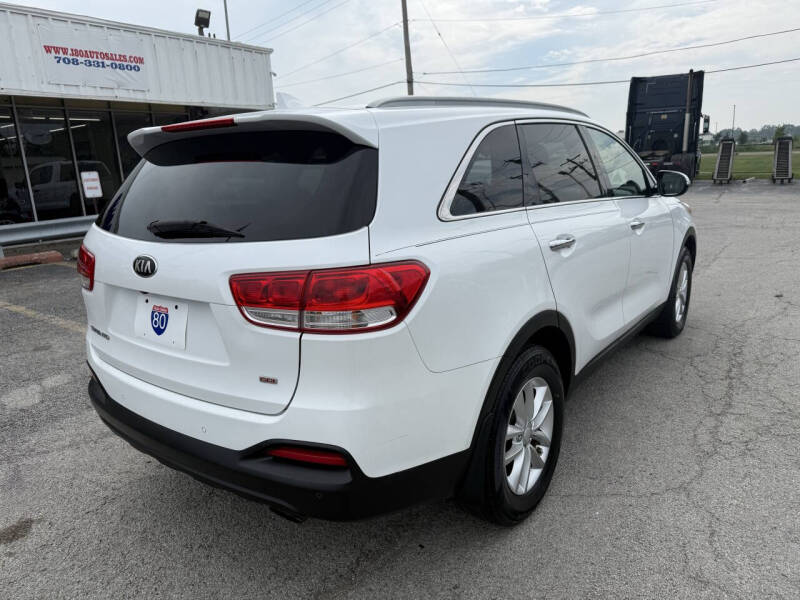 2016 Kia Sorento LX