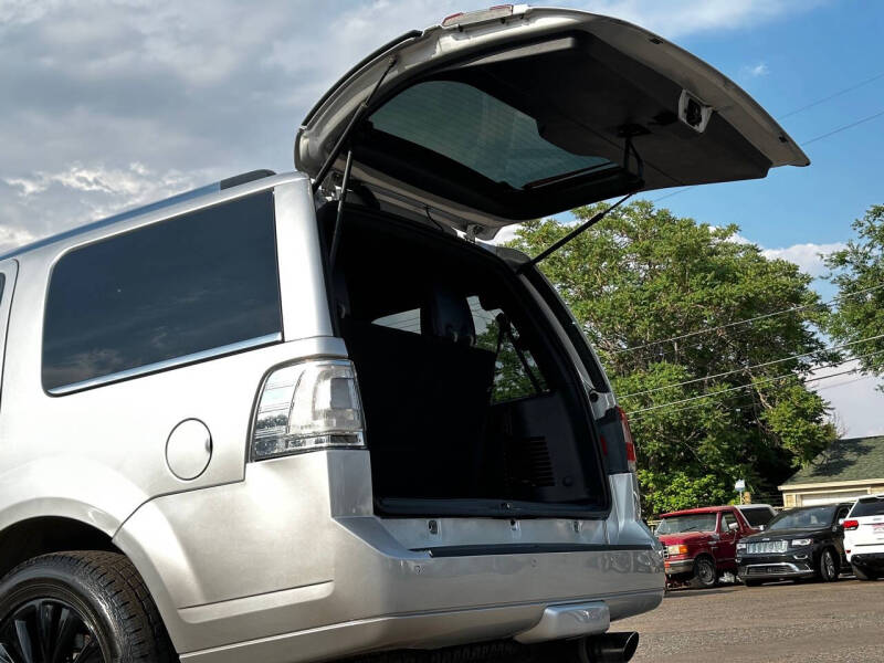 2016 Lincoln Navigator Select