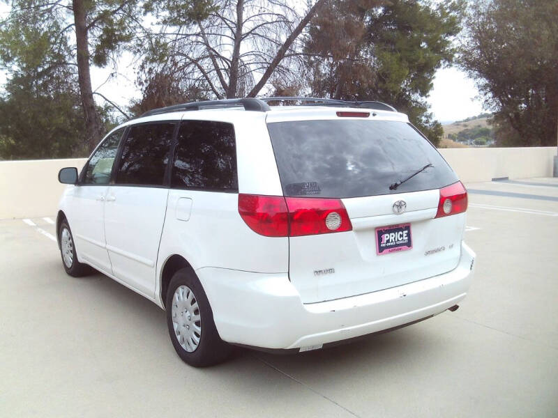 2008 Toyota Sienna LE 8-Passenger
