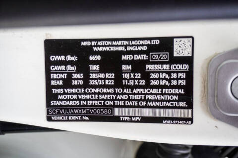 2021 Aston Martin DBX