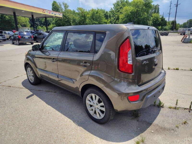 2012 Kia Soul +