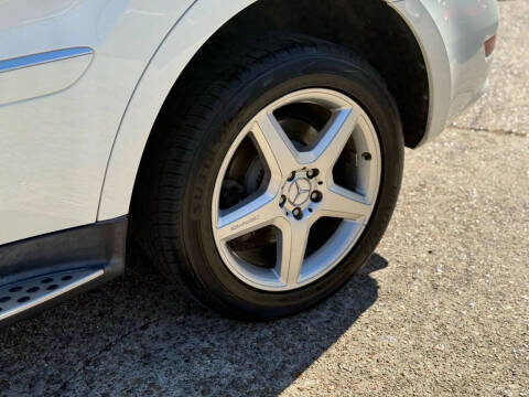 2009 Mercedes-Benz M-Class ML 550