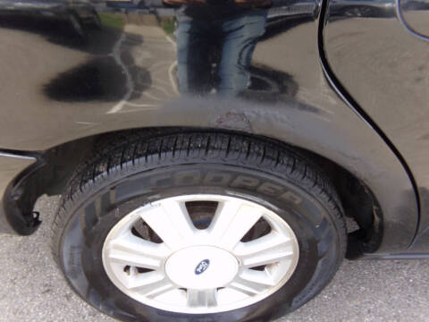 2004 Ford Taurus SEL