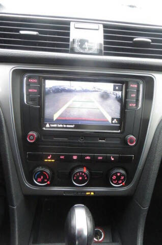 2015 Volkswagen Passat 1.8T Wolfsburg Edition