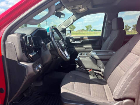 2023 GMC Sierra 1500 Elevation Standard