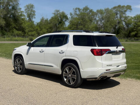 2017 GMC Acadia Denali