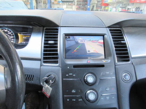 2014 Ford Taurus SEL