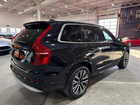 2022 Volvo XC90 T5 Momentum