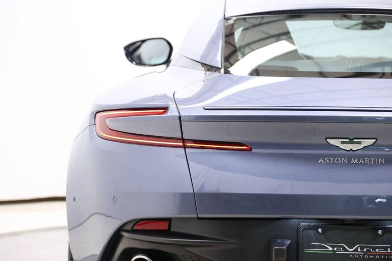 2019 Aston Martin DB11 V8