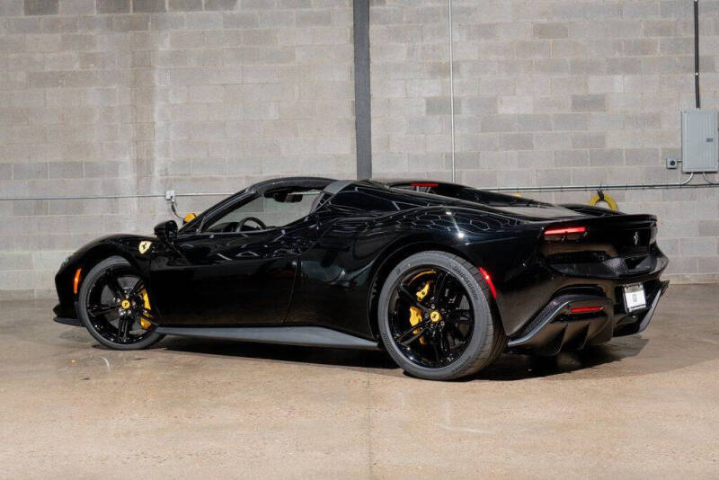 2025 Ferrari 296 GTS