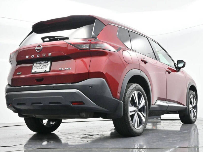 2022 Nissan Rogue SL