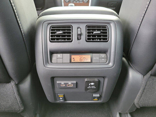 2020 Nissan Pathfinder Platinum