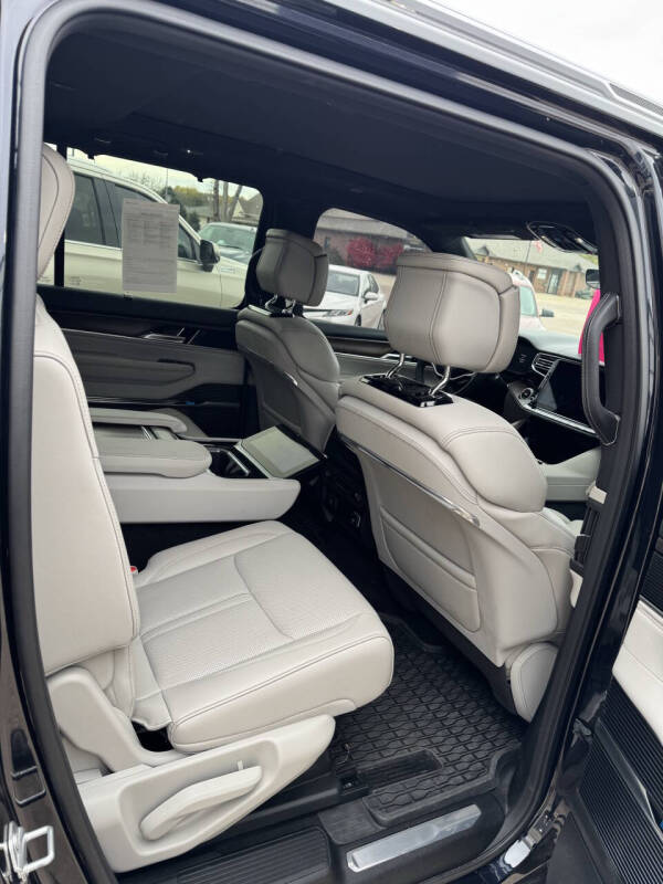 2025 Jeep Grand Wagoneer