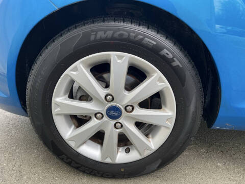 2012 Ford Fiesta SE