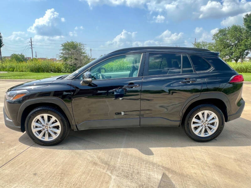 2023 Toyota Corolla Cross LE