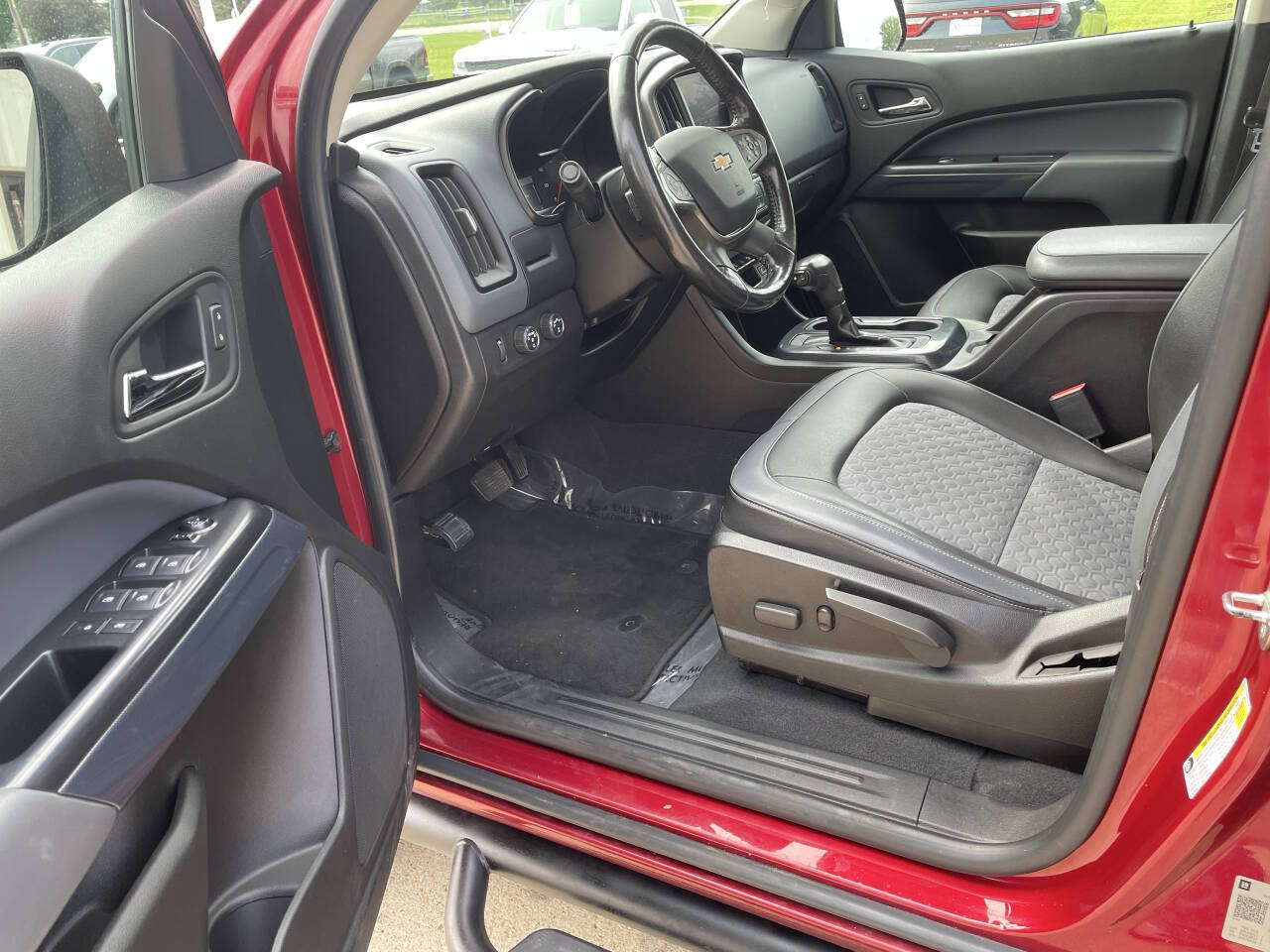 2019 Chevrolet Colorado Z71 photo 5