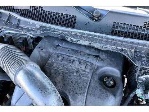 2016 RAM 1500 SLT