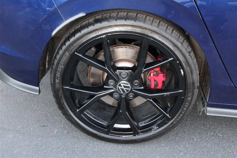 2024 Volkswagen Golf GTI 380 S