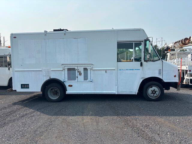 2010 Freightliner MT45 Chassis