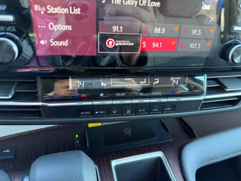 2024 Toyota Sienna LE 8-Passenger