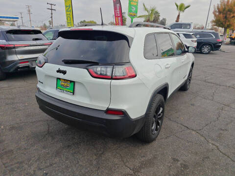 2023 Jeep Cherokee Altitude Lux