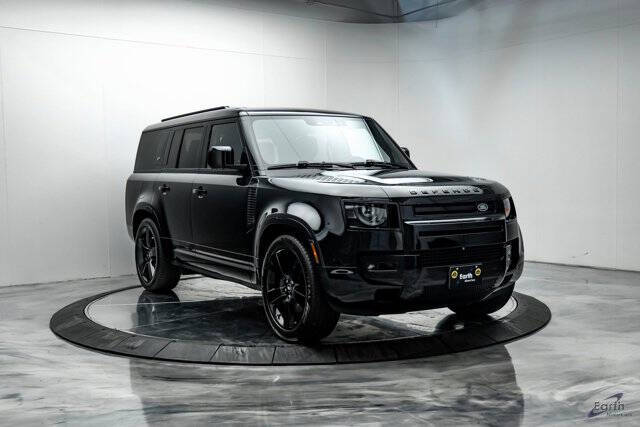 2024 Land Rover Defender 130 P400 X-Dynamic SE