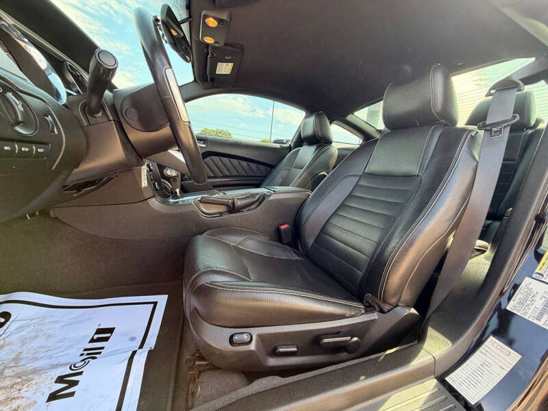 2012 Ford Mustang V6 Premium