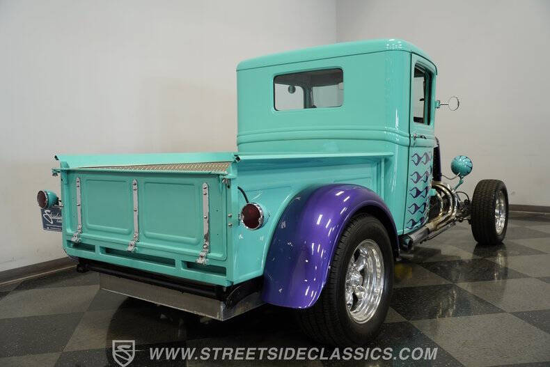 1932 Ford F-100