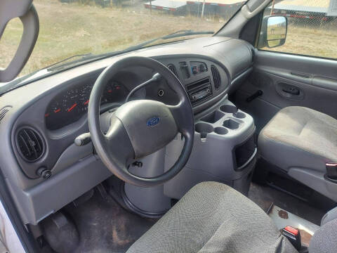 2004 Ford E-Series