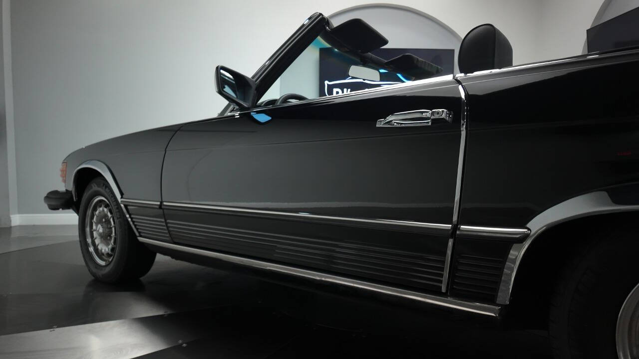 1982 Mercedes-Benz 380-Class 23